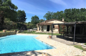 Villa Familiale piscine, spa, proche de Valbonne